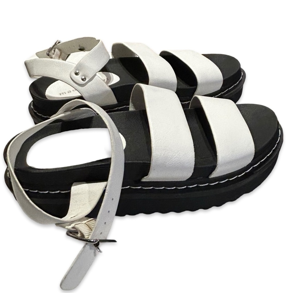 Madden Girl Women's White Strapped Platform Sandals Size 7M
